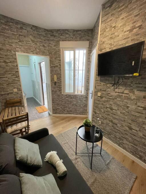 Juan Pantoja, Apartamento Para 2 En Metro Alvarado Madrid Dış mekan fotoğraf